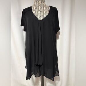 Plus Size 1X Black Gorgeous V Neck Blouse Dress Up Or Down Flowy